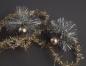 Preview: 4 Stück alter goldfarbener Tinsel mit silbernen Glaskugeln, ca. 500 cm