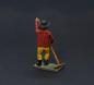 Preview: Grulicher Krippenfigur " Bauer mit Rechen " (7 cm)
