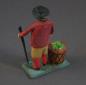 Preview: Grulich nativity figure - "Man with Fruits" (7 cm)