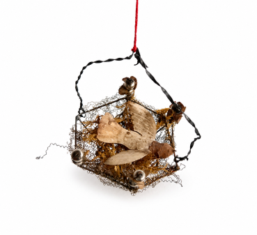 Sebnitz Ornament, Bird in the nest, ca. 1880/1900
