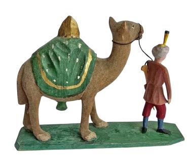 Antike Grulicher Krippenfigur / Orientalischer Krieger mit Dromedar, ~ 1900 (10 cm)