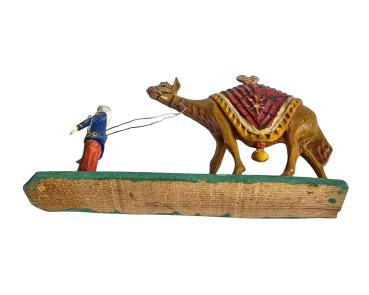 Antike Grulicher Krippenfigur / Orientalischer Krieger mit Dromedar, ~ 1900 (7 cm)