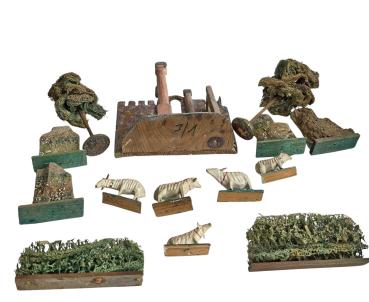 Antike Grulicher Krippendekoration, Ruine, 5 Schafe, Holz um 1900
