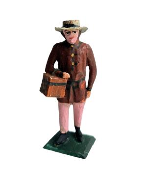 Antike Grulicher Krippenfigur / Gabenbringer mit Korb um 1900  (10 cm)