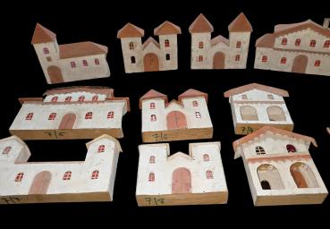 Antique Grulich nativity buildings, 11 pieces