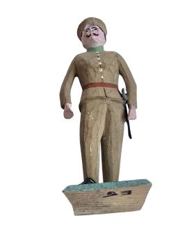 Antique grulich crib figurine, Soldier, around 1900  (10 cm)