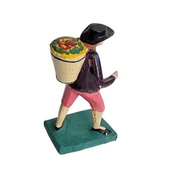 Preview: Antike Grulicher Krippenfigur / Gabenbringer mit Früchten um 1920 (7 cm)