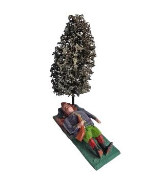 Preview: Antike Grulicher Krippenfigur / Schlafender Hirte unter Baum, um 1900 (7 cm)