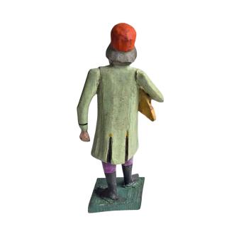 Preview: Antike Grulicher Krippenfigur / Gabenbringer mit Brot um 1900 (10 cm)