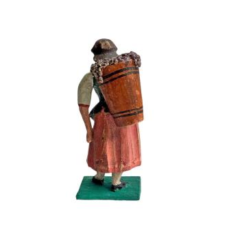 Preview: Antike Grulicher Krippenfigur / Frau mit Kiepe um 1900 (10 cm)