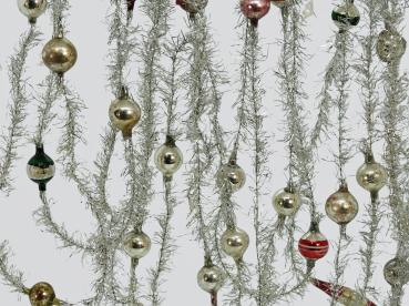 Preview: 4 Tinsel Garlands with glass Beads, ca. 560 cm