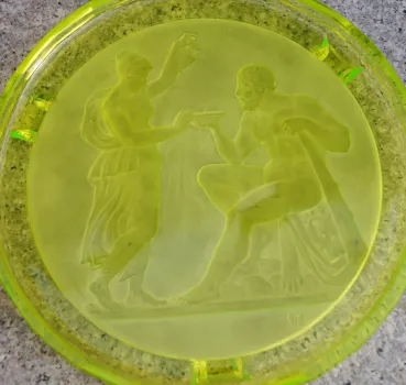 Uranium glass platter, ca. 1930, Curt Schlevogt Gablonz / Heinrich Hoffmann