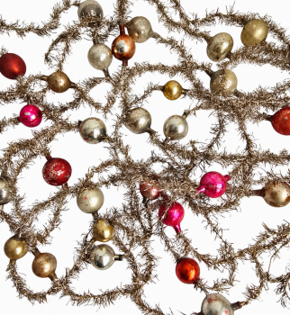 4 Tinsel Garlands with glass Beads, ca. 650 cm