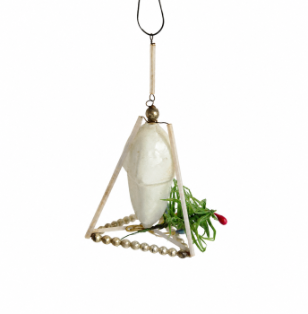Ornament mit fluoreszierender Farbe um 1930