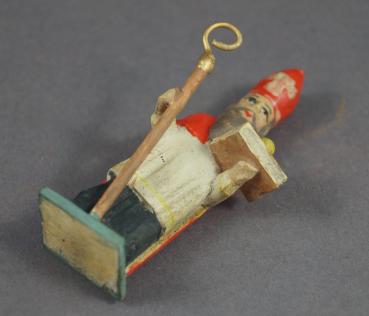 Grulicher Krippenfigur " Bischof " (5 cm)