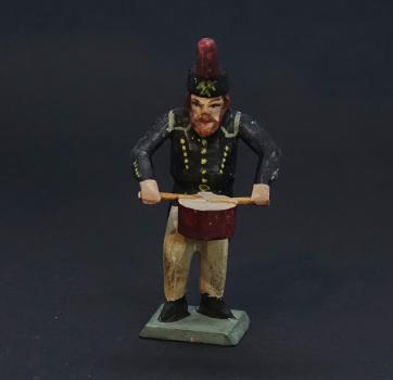 Grulicher Krippenfigur " Bergmann / Musikant mit Trommel " (7 cm)