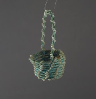 Gablonzer Körbchen / Candy Container ~ 1930/1940