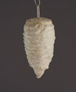 Eiszapfen aus Watte ~ 1900