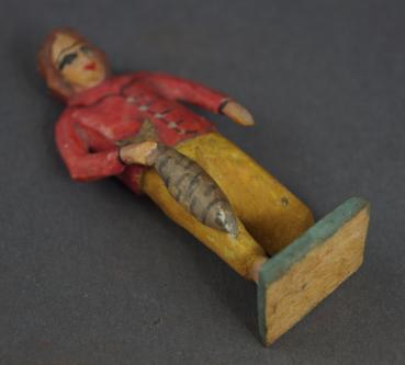 Grulicher Krippenfigur "Gabenbringer mit Fisch" (5 cm)