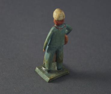 Grulicher Krippenfigur "Gabenbringer mit Brot" (5 cm)