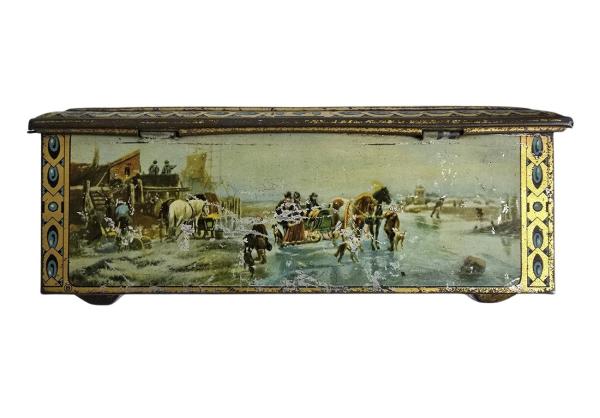 Antique tin box / Christmas motif