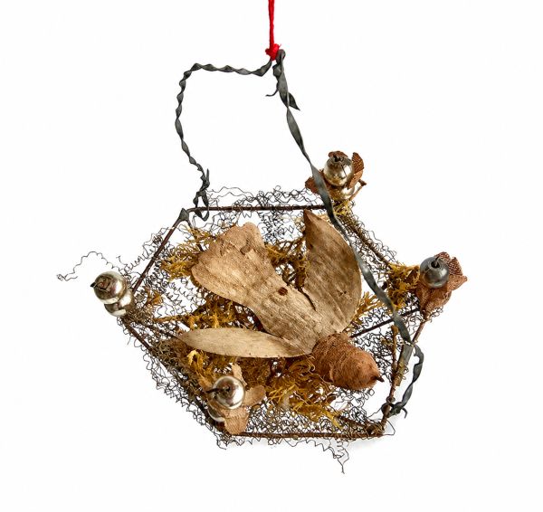 Sebnitz Ornament, Bird in the nest, ca. 1880/1900