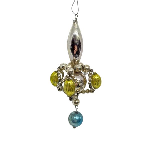 Gablonzer Ornament aus Glasperlen, ~ 1920