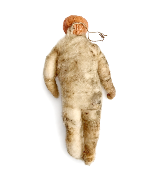 Wattefigur mit Celluloid Kopf im Körbchen um 1900