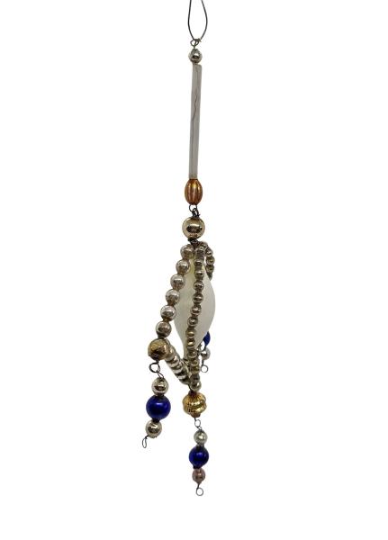 Gablonzer Ornament aus Glasperlen, ~ 1920