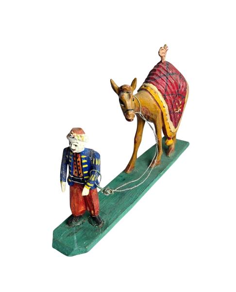 Antike Grulicher Krippenfigur / Orientalischer Krieger mit Dromedar, ~ 1900 (7 cm)