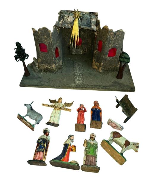 Antike Grulicher Krippe mit 9 Figuren um 1900  (10 cm)