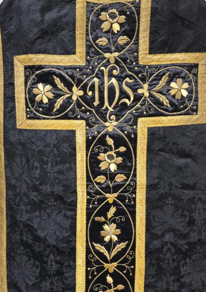 Antike schwarze Kasel, Ornat, Messgewand um 1900