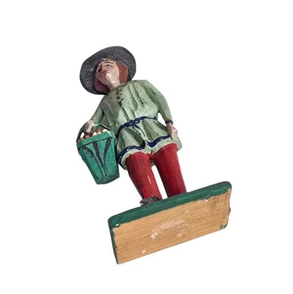 Antike Grulicher Krippenfigur / Gabenbringer mit Korb um 1900 (7 cm)