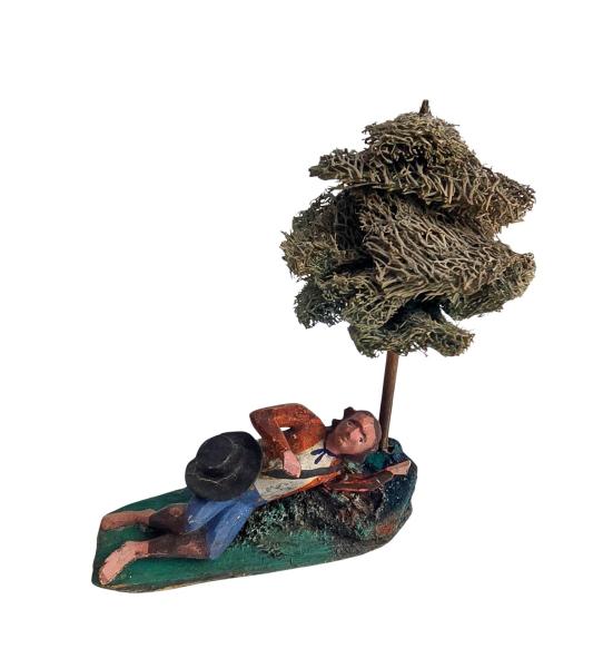 Antike Grulicher Krippenfigur / Schlafender Hirte unter Baum, um 1900 (10 cm)