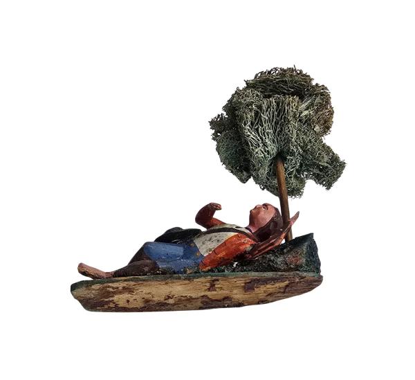 Antike Grulicher Krippenfigur / Schlafender Hirte unter Baum, um 1900 (10 cm)