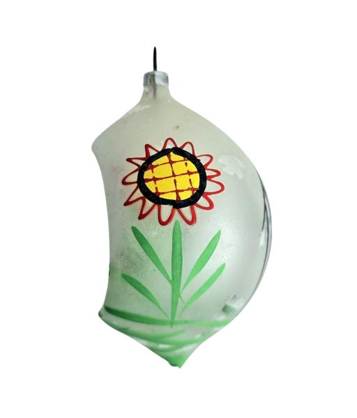 Indent diorama ball with dog around 1950