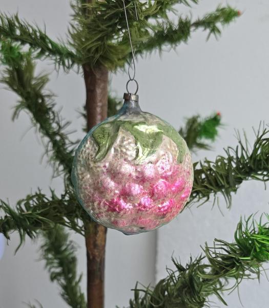 Lauscha Kugel with fruits / grapes, around 1910