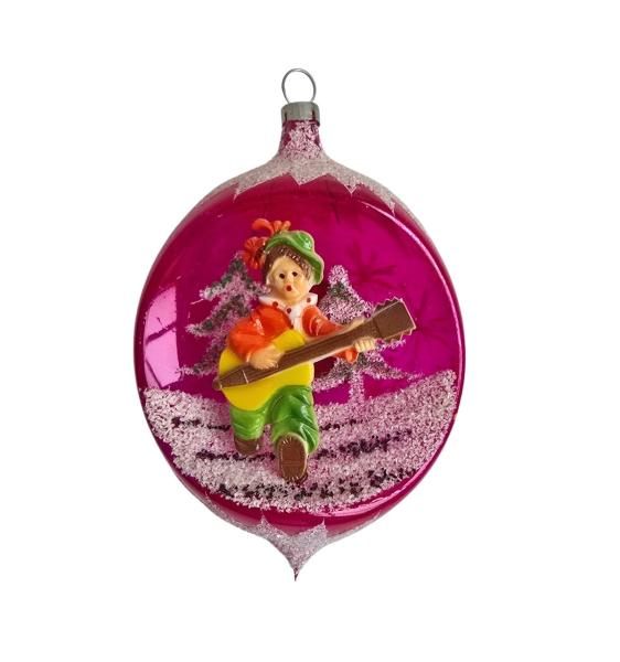 Indent diorama ball with guitar player, around 1950