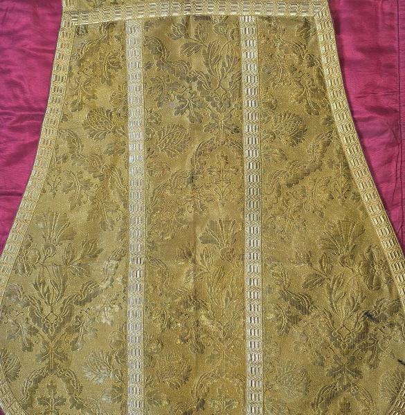 Antike goldene Kasel, Ornat, Messgewand, Vestment, Pluviale um 1900