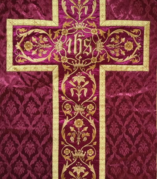 Weinrote Kasel, Ornat, Messgewand, Vestment, Pluviale