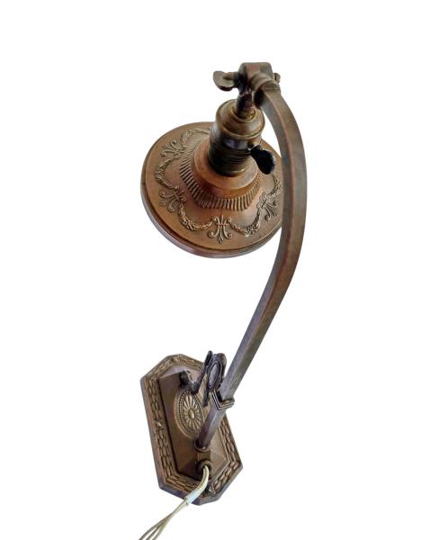 Art Nouveau table lamp / desk lamp circa 1920