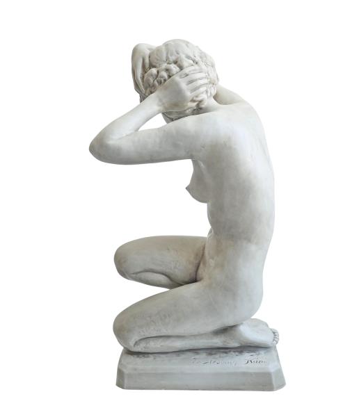 Royal Dux Porcelain Sculpture around 1940