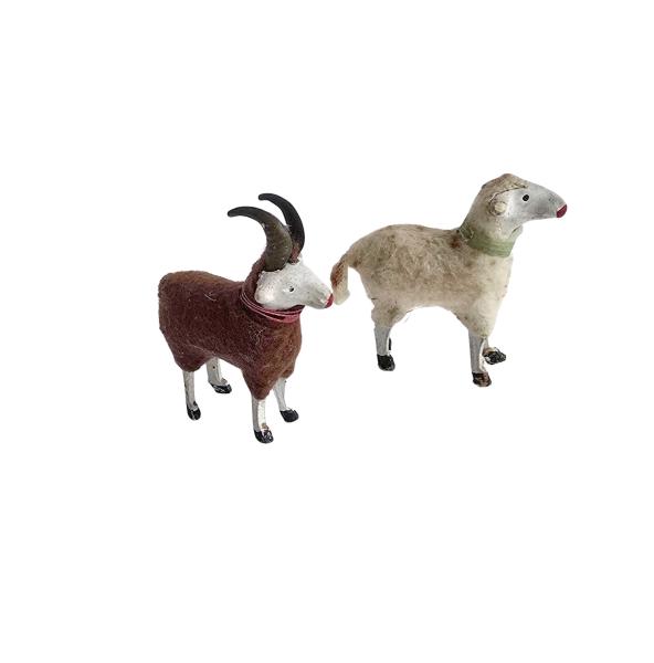 2 German putz wooly sheep, around 1930