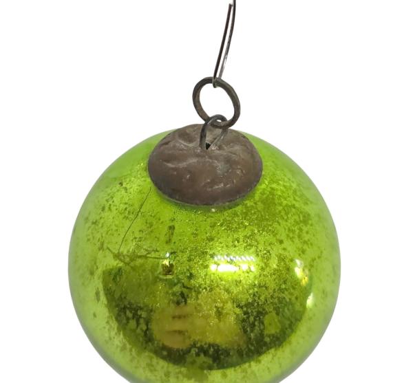 Green Biedermeier Kugel around 1900 ​ (5 cm)