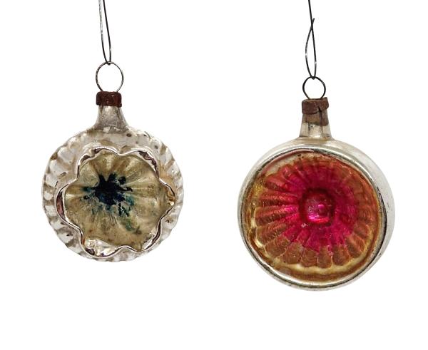 2 Kugeln mit Einstich, 1920
