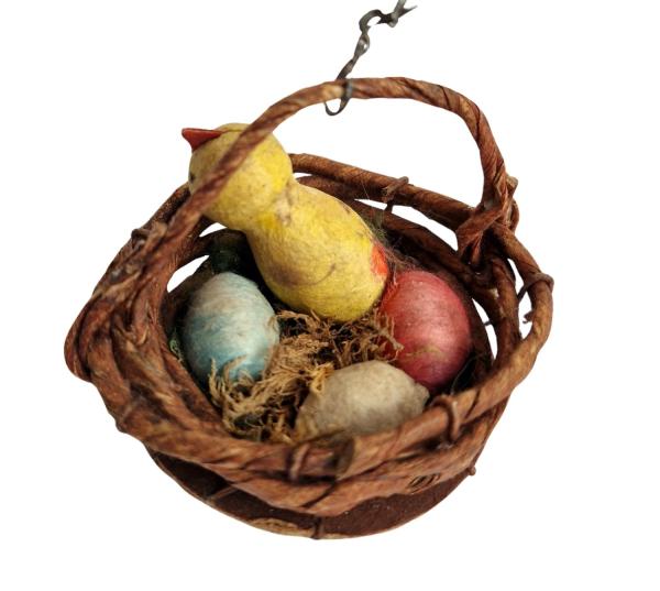 Küken im Nest, ~ 1920