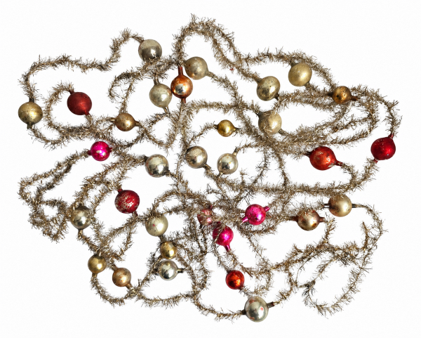 4 Tinsel Garlands with glass Beads, ca. 650 cm