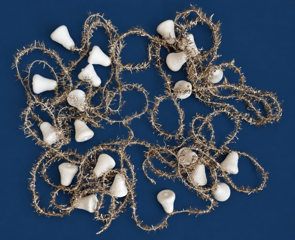 Gold colored tinsel garlands with spun cotton bells,  ca. 30s, ca. 560 cm long