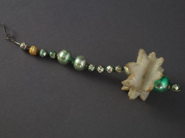 Gablonzer Ornament, ~ 1930
