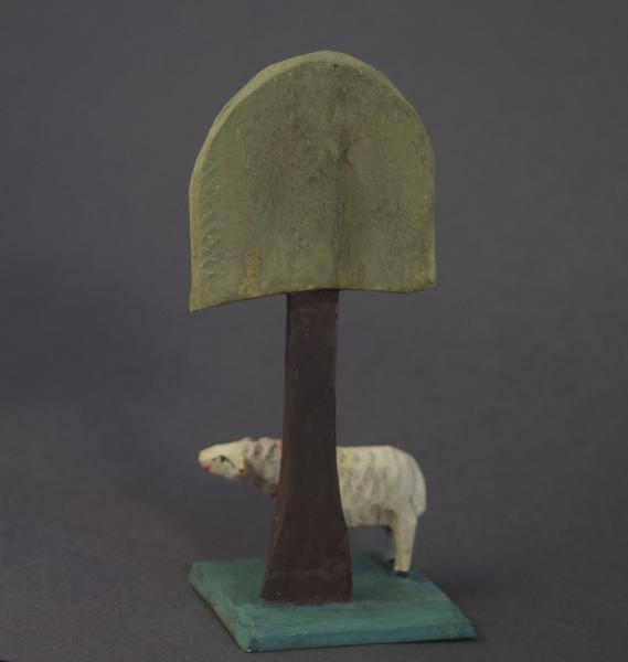 Grulich nativity crib accessory "Palm with Sheep"